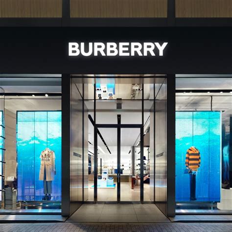 burberry giant|Burberry store online.